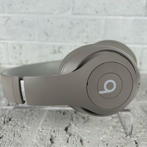 Beats Studio Pro Wireless Over Ear Bluetooth Headphones Sandstone Tested Works